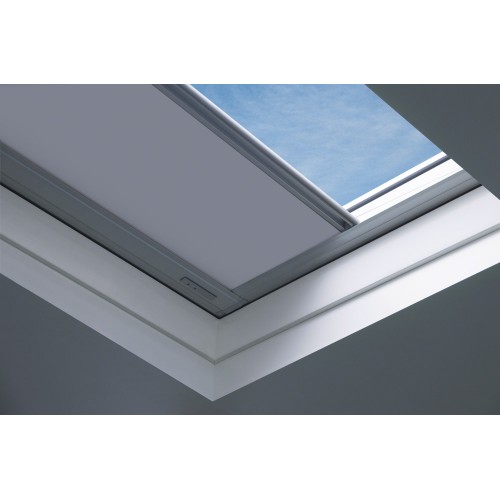 FAKRO DEF-D U6 зенитное окно с дистанционным управлением, 600*600 мм