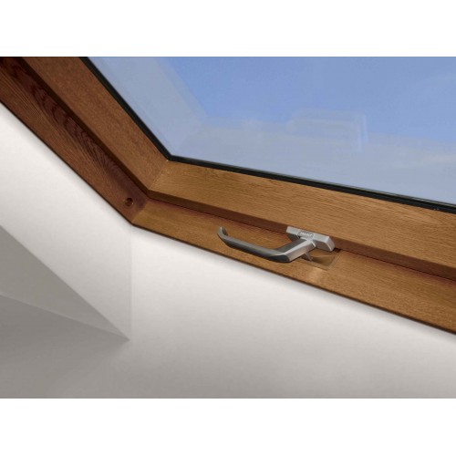 FAKRO PTP-V/GO U3 – мансардное окно ПВХ с ламинированным покрытием золотой дуб, 660*980 мм